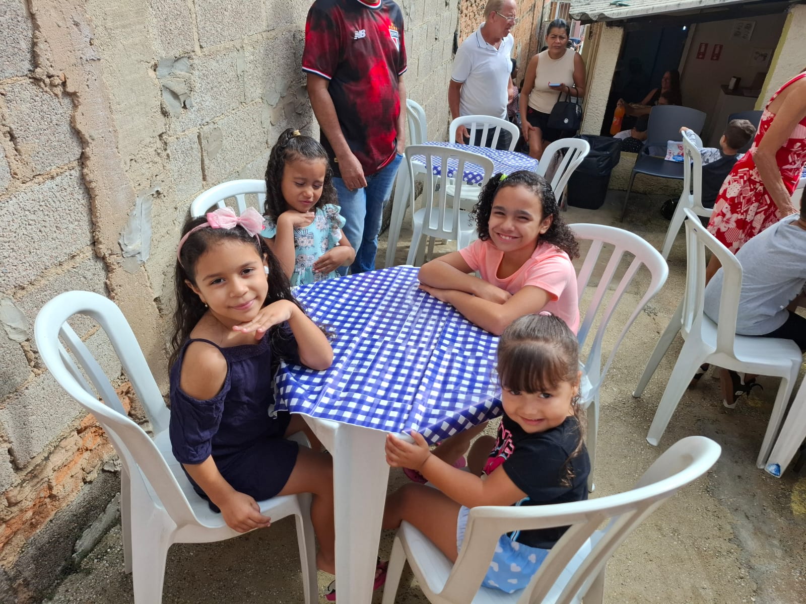 crianças unidas na pascoa ong acf